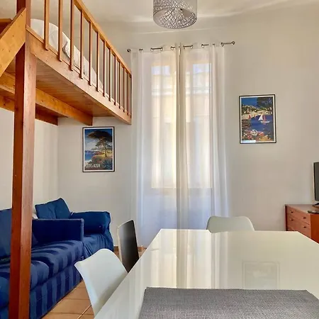 Apartament Rue Jeanne, Cosy, Proche Gare Mentona