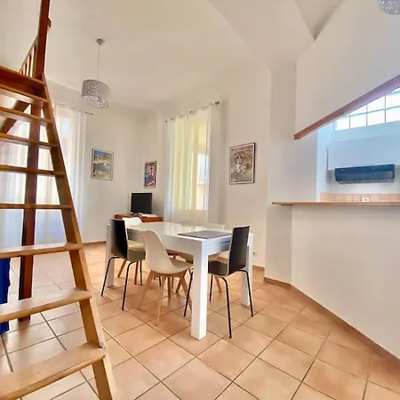 Апартаменты Rue Jeanne, Cosy, Proche Gare