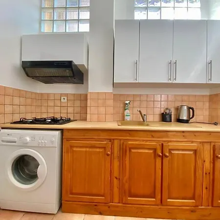 Апартаменты Rue Jeanne, Cosy, Proche Gare Ментона